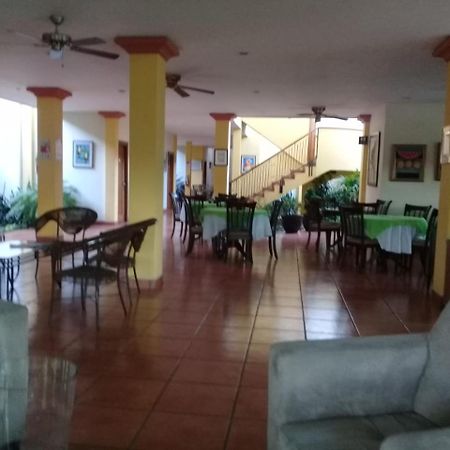 Hotel Brandts Los Robles De San Juan Манагуа Екстер'єр фото