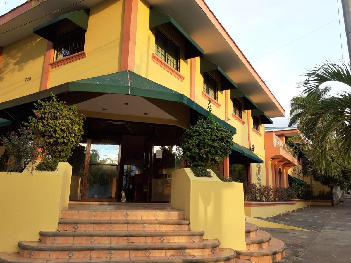 Hotel Brandts Los Robles De San Juan Манагуа Екстер'єр фото