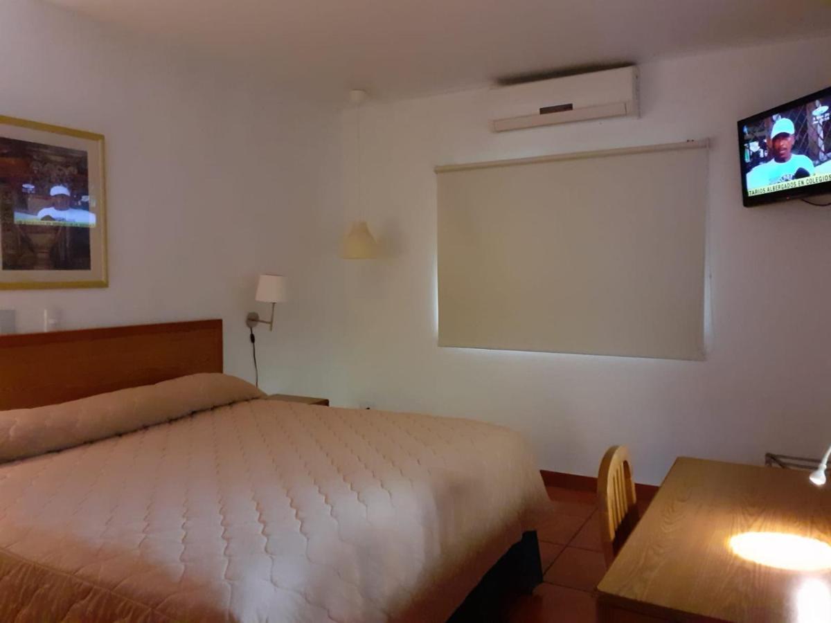 Hotel Brandts Los Robles De San Juan Манагуа Екстер'єр фото