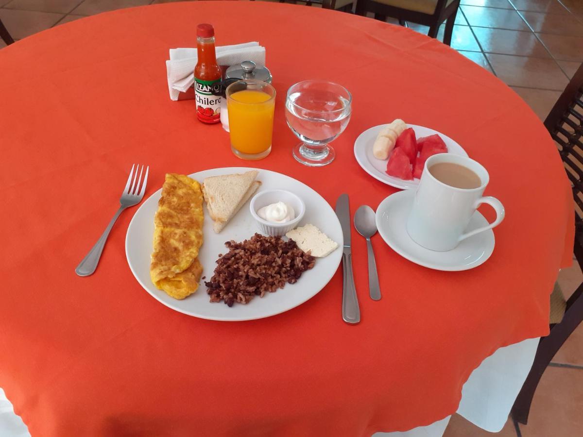 Hotel Brandts Los Robles De San Juan Манагуа Екстер'єр фото