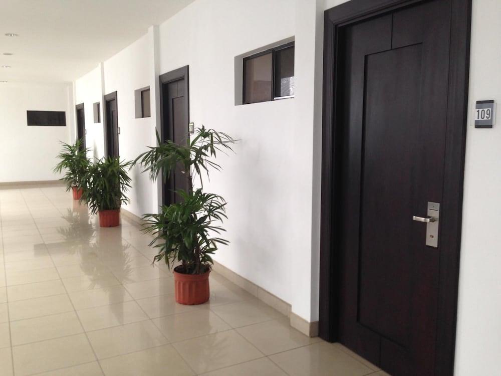 Hotel Brandts Los Robles De San Juan Манагуа Екстер'єр фото