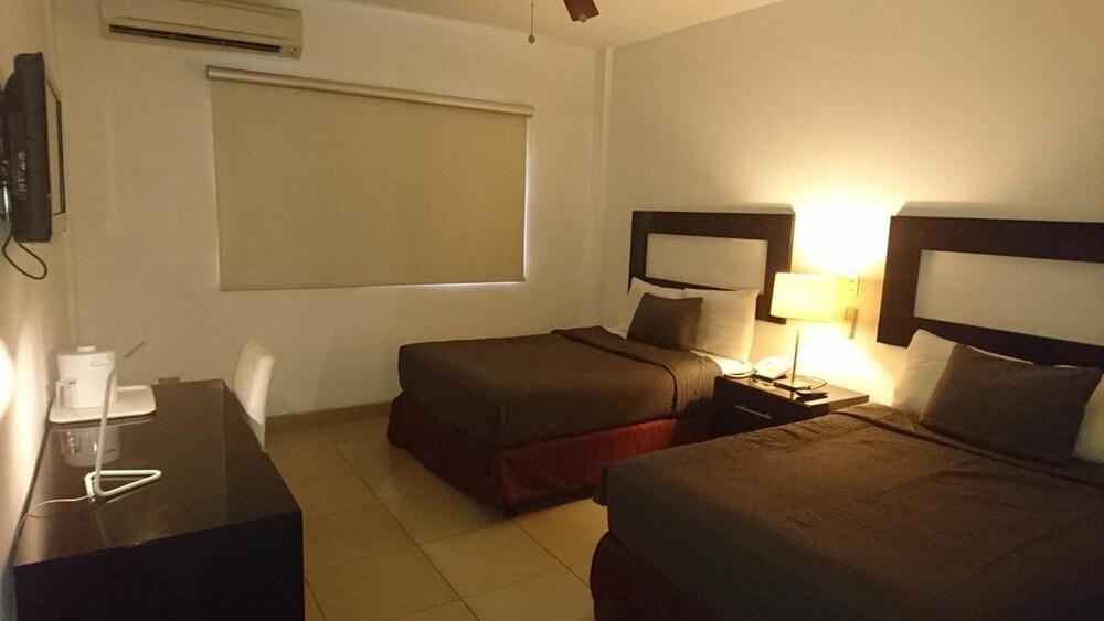 Hotel Brandts Los Robles De San Juan Манагуа Екстер'єр фото