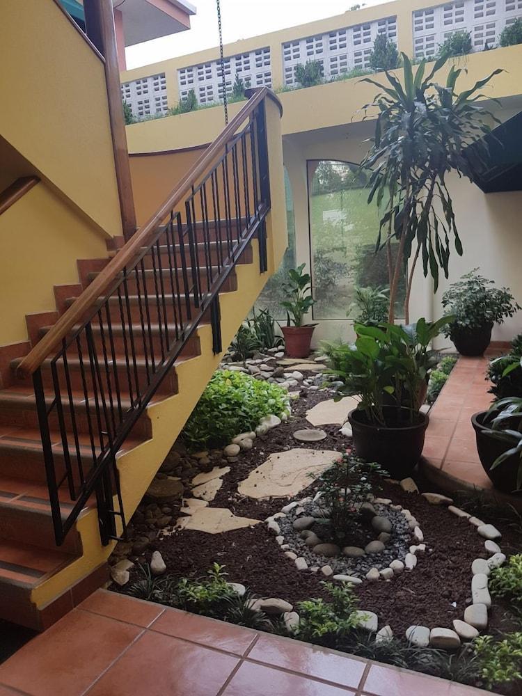 Hotel Brandts Los Robles De San Juan Манагуа Екстер'єр фото