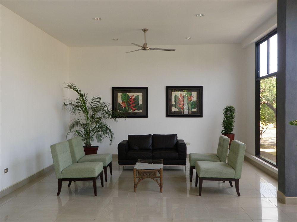 Hotel Brandts Los Robles De San Juan Манагуа Екстер'єр фото