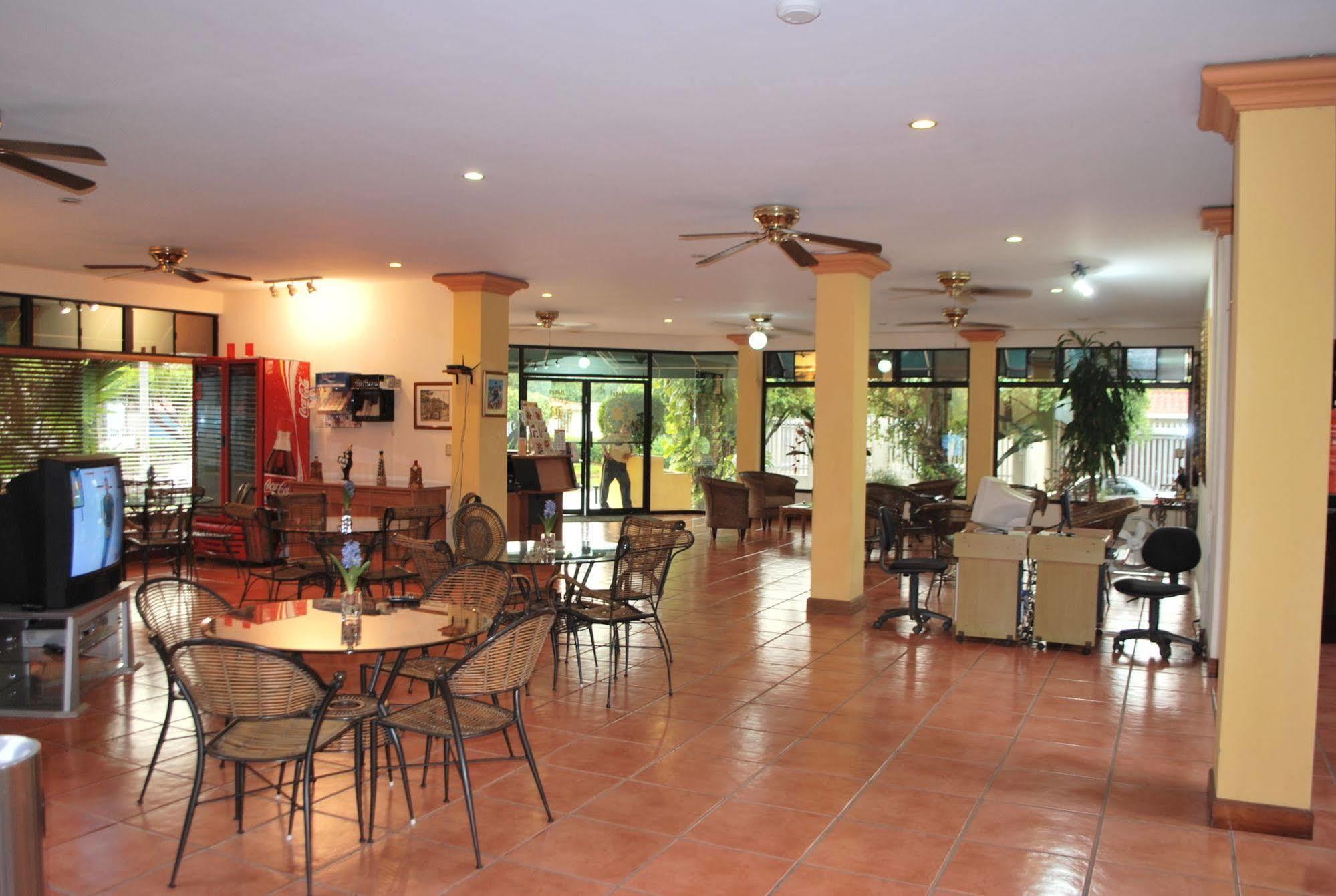 Hotel Brandts Los Robles De San Juan Манагуа Екстер'єр фото