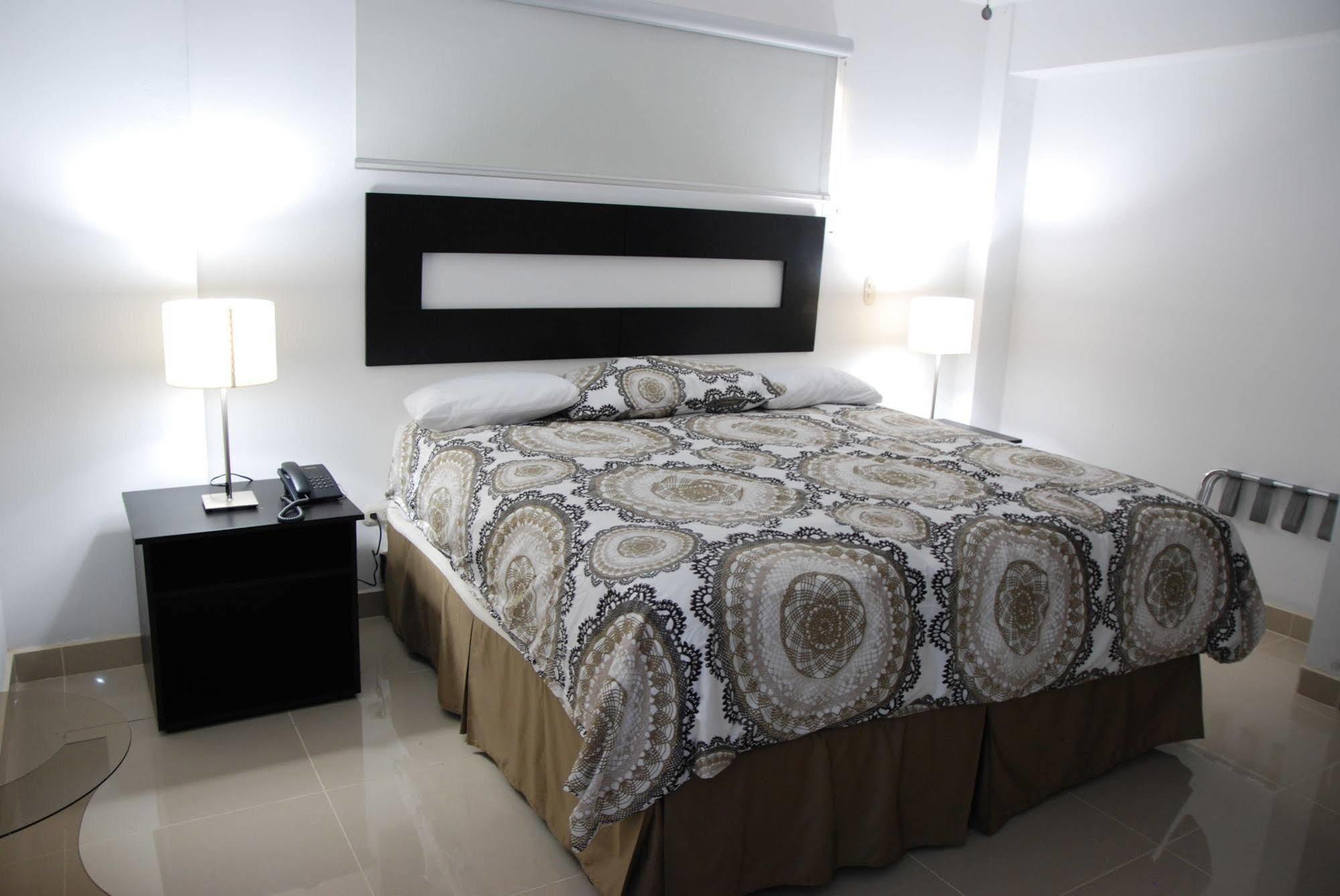 Hotel Brandts Los Robles De San Juan Манагуа Екстер'єр фото